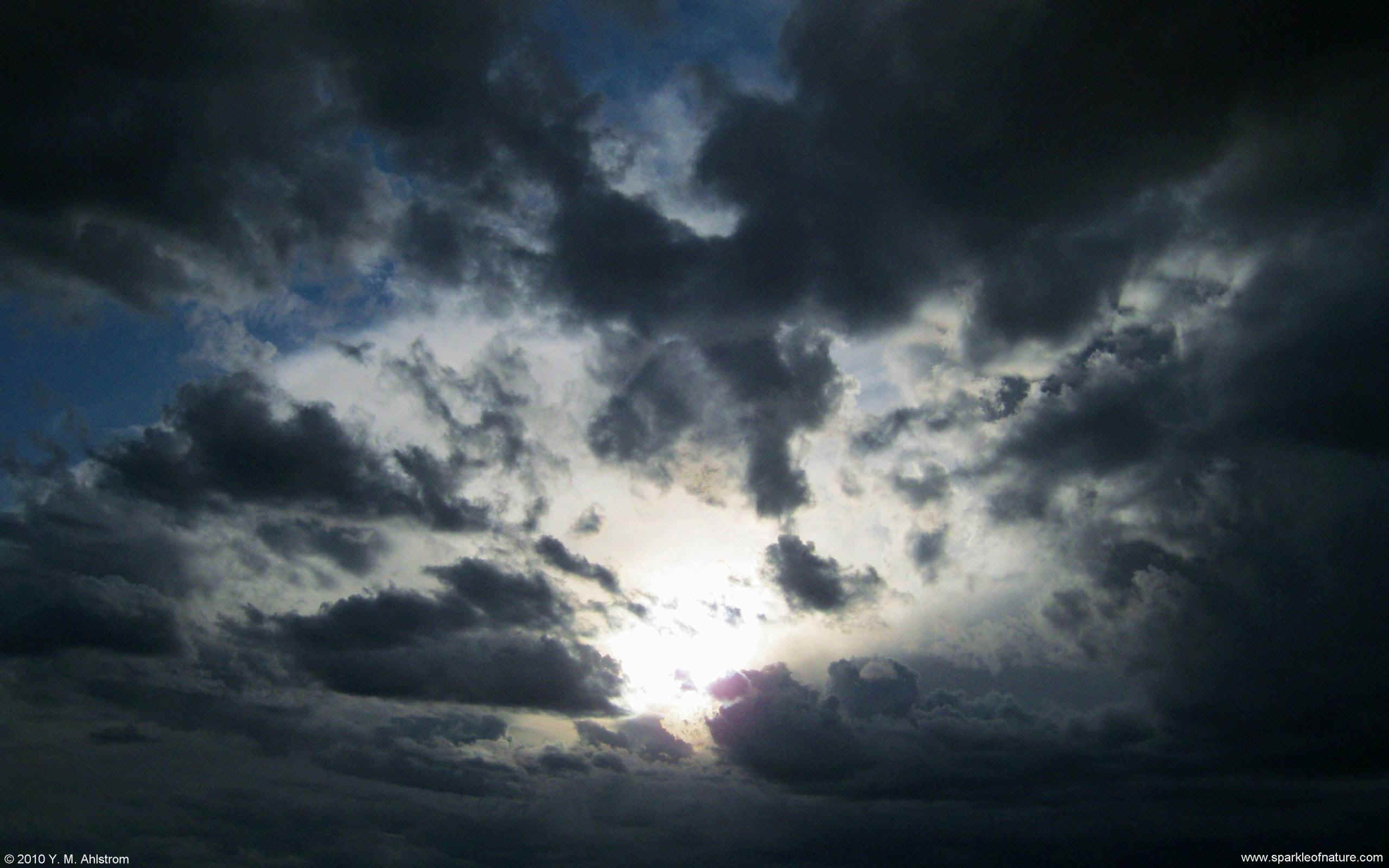 7652 stormy skies w 2560x1600.jpg (277942 bytes)